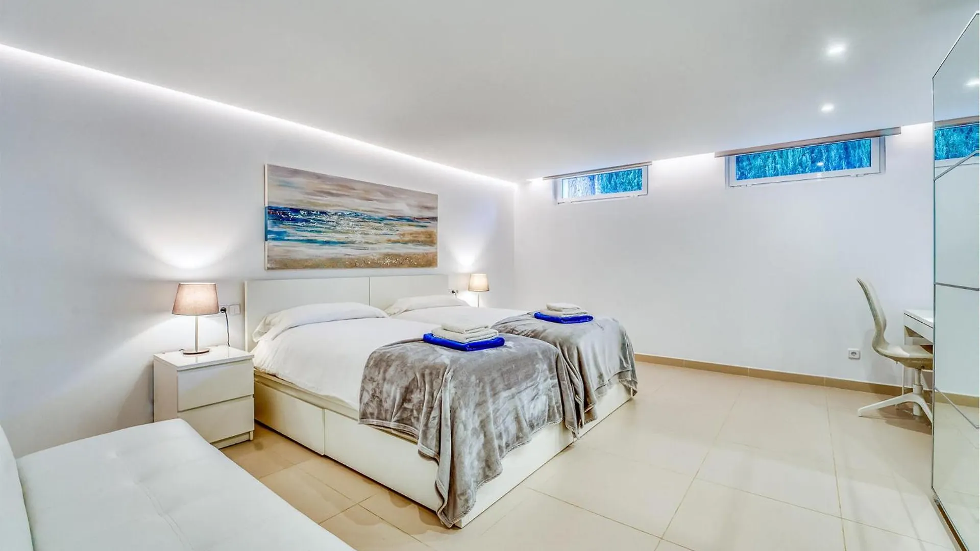 Dom wakacyjny Lovely Home In Alcudia With Kitchen