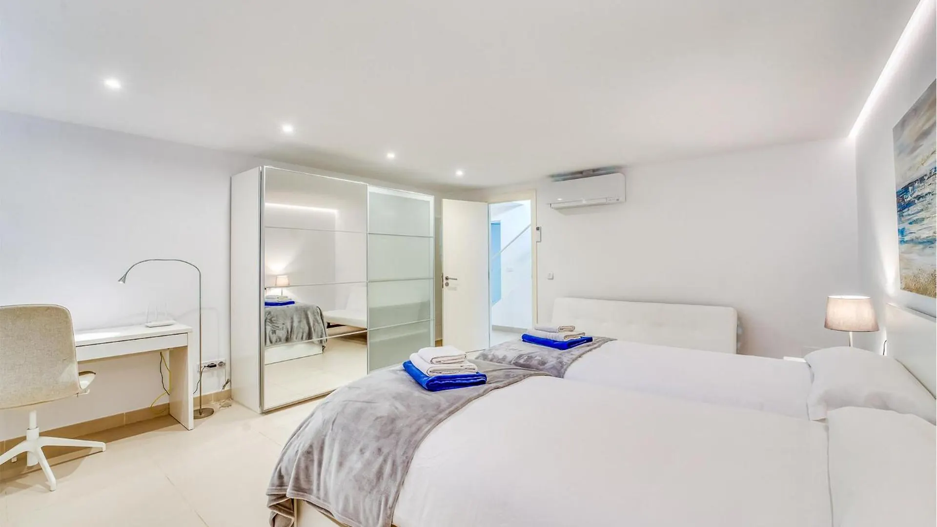Lovely Home In Alcudia With Kitchen 0*, Alcudia (Mallorca)