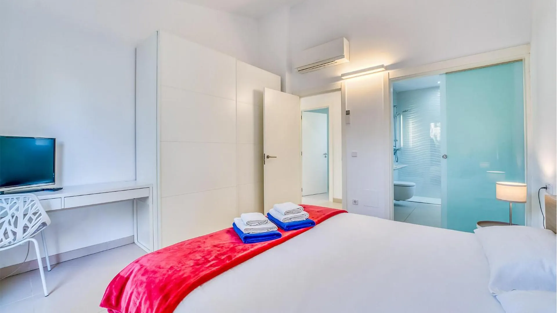 Dom wakacyjny Lovely Home In Alcudia With Kitchen